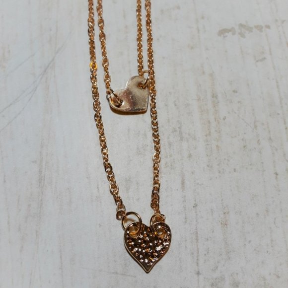 Minimalist Layered Dainty Chain Heart Necklace - Picture 3 of 6